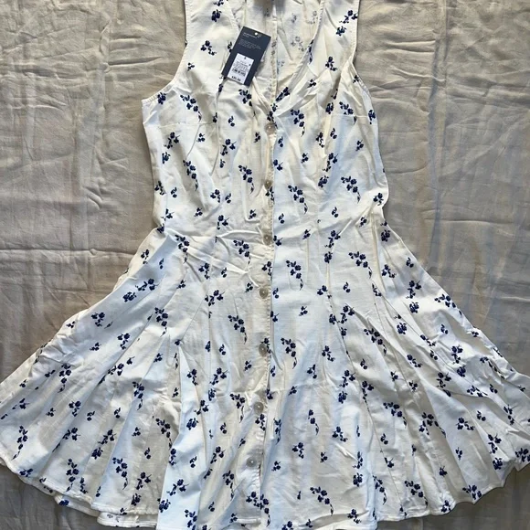 Button-Front Godet Mini A-Line Dress - Cream Floral S - Picture 2 of 4
